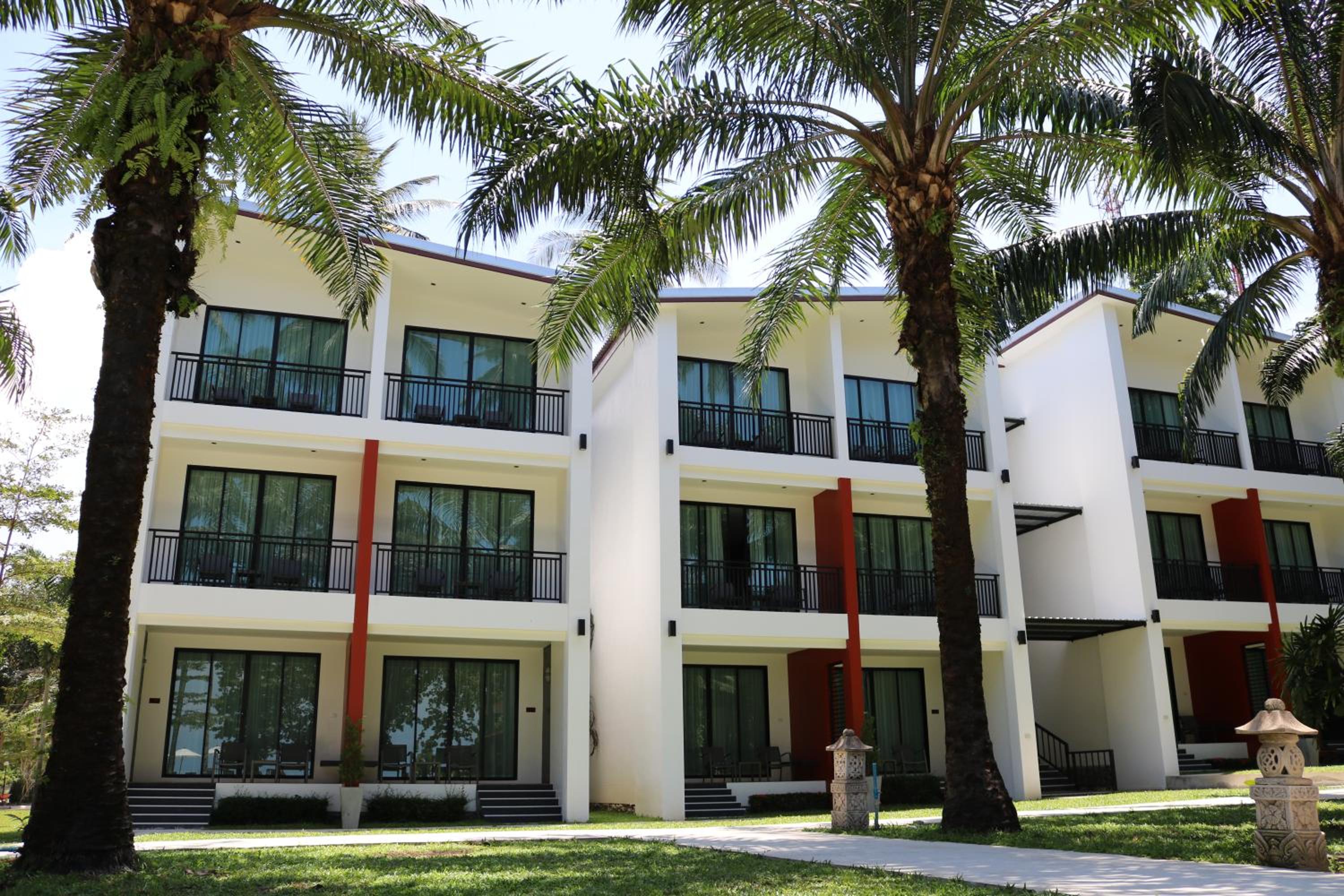 prasarnsook villa beach resort