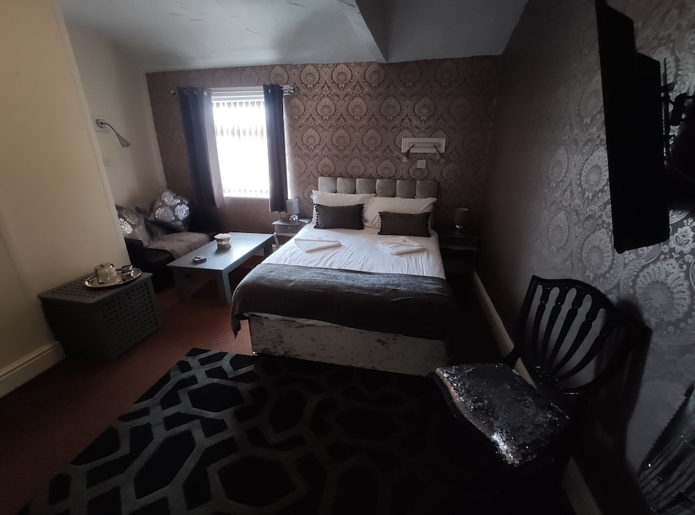 the mardi gras adults only