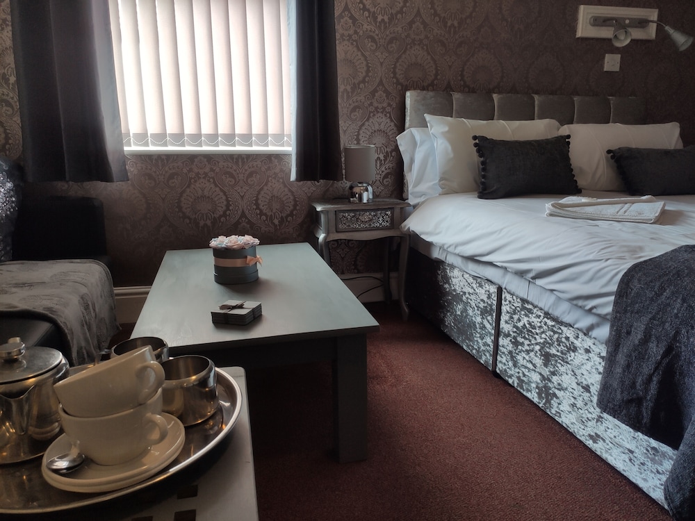 the mardi gras adults only