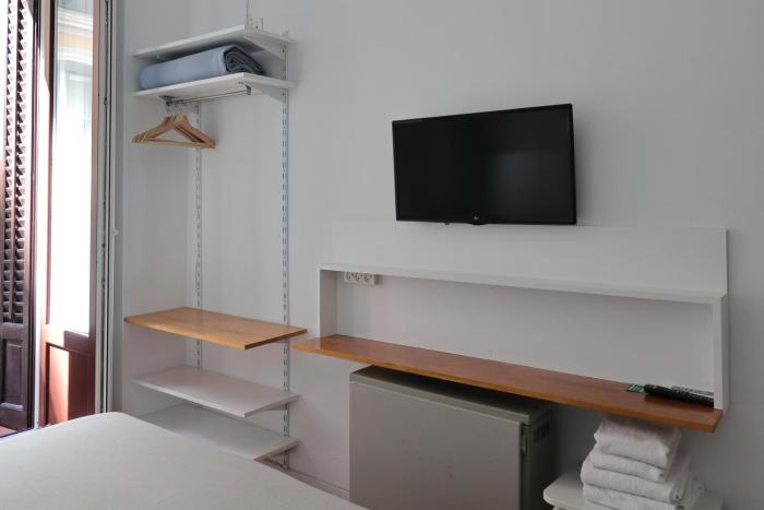 hostal la zona
