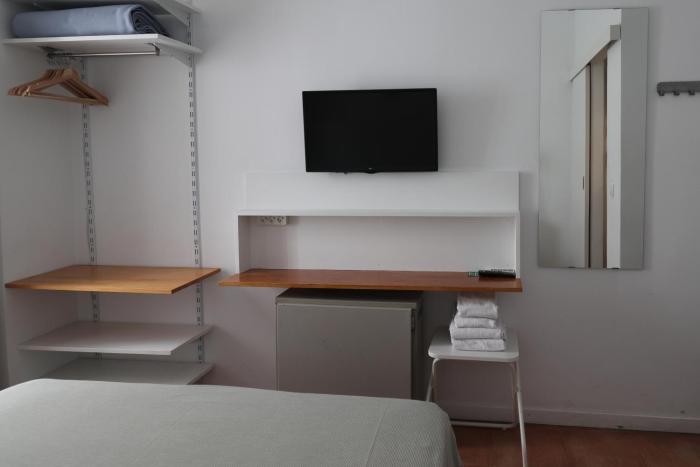 hostal la zona