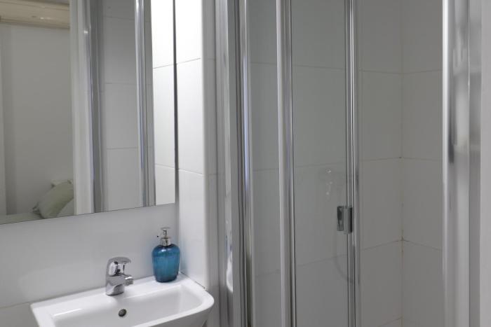 hostal la zona