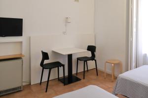hostal la zona