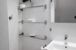 hostal la zona