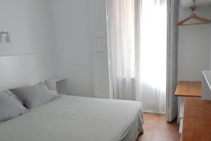 hostal la zona