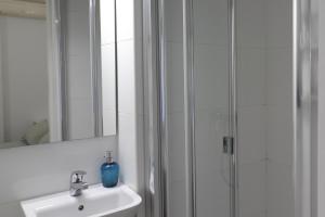 hostal la zona