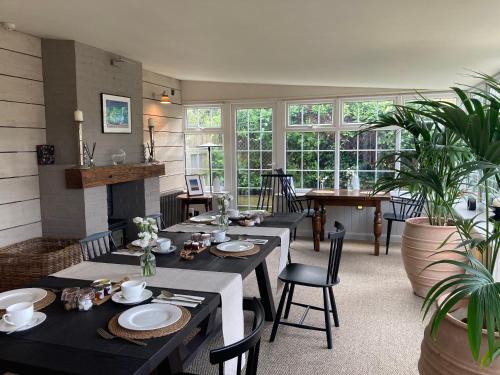 The Old Bell,In Grimston,3 star