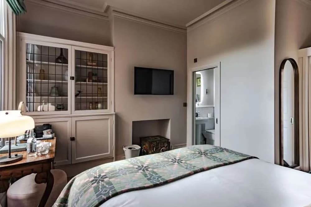 hotel victoria