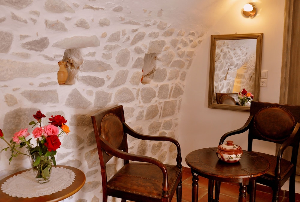 arapakis historic castle