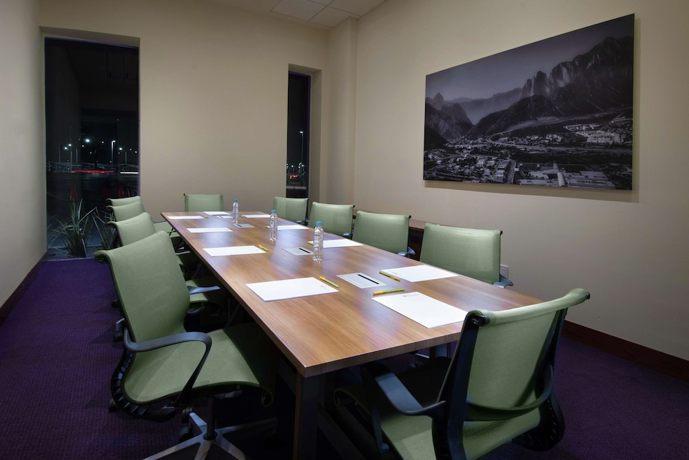 hilton garden inn monterrey airport