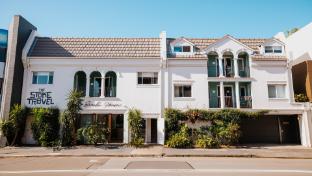 stoke beach house hostel