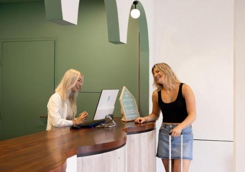 stoke beach house hostel