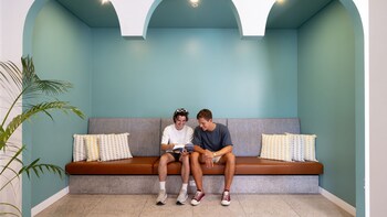 stoke beach house hostel