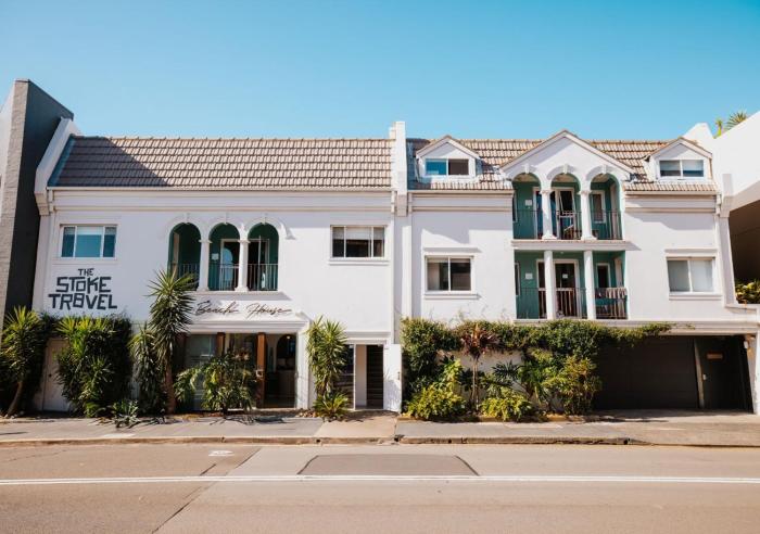 stoke beach house hostel