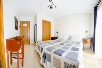 hotel arce baiona