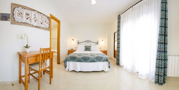hotel arce baiona