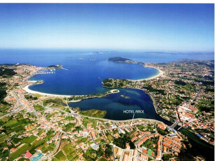 hotel arce baiona