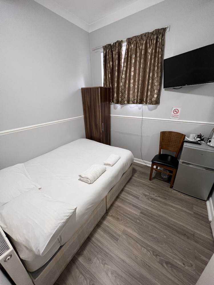 the commongate hotel