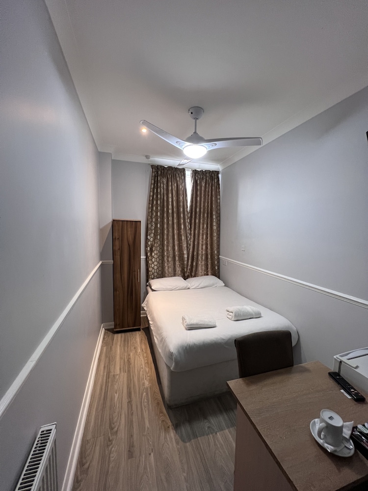 the commongate hotel