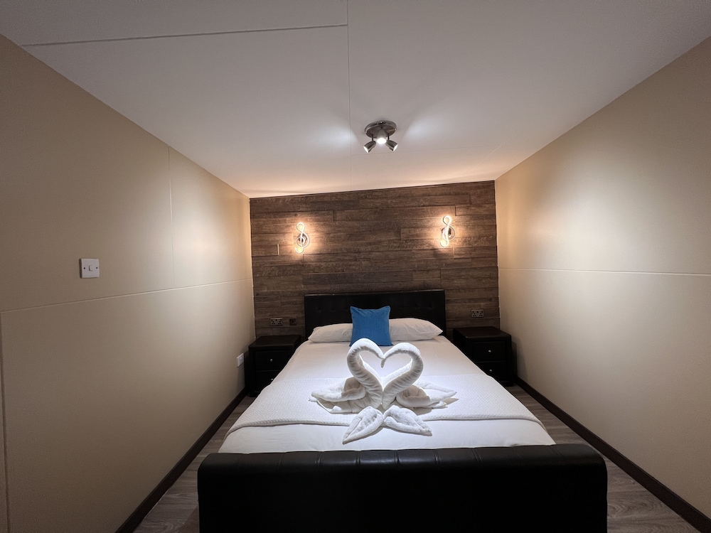 the commongate hotel