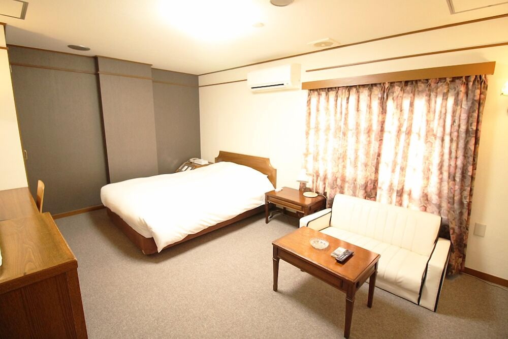 shinjuku east hotel
