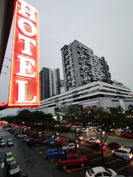Fast Hotel Setapak Near Tunku Abdul Rahman Umt Kl,Kuala Lumpur>>Danau Kota,3 star