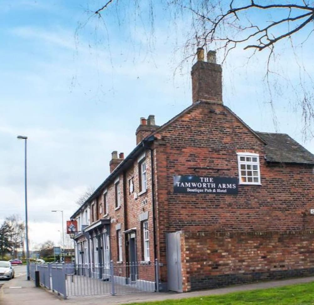 oyo tamworth arms boutique pub and hotel