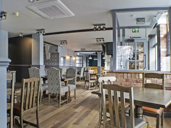 oyo tamworth arms boutique pub and hotel