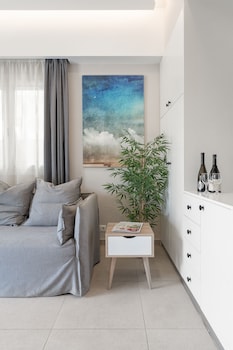 captains seafront apartments