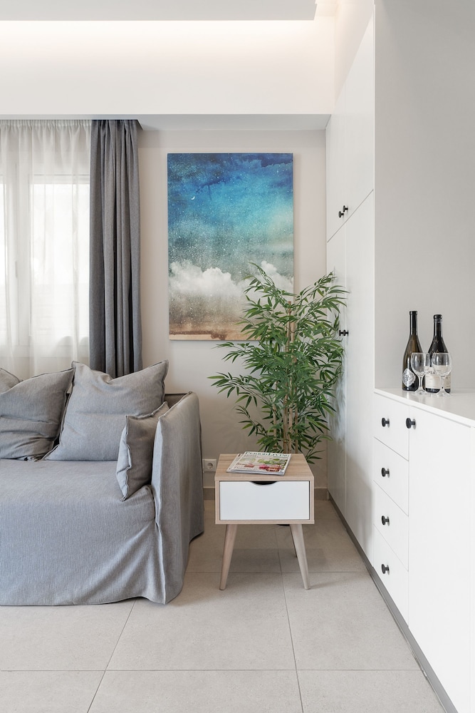 captains seafront apartments