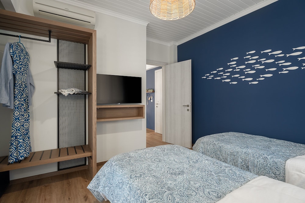 captains seafront apartments