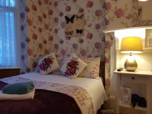 Adams Guest House,Oxford>>Kidlington,4 star