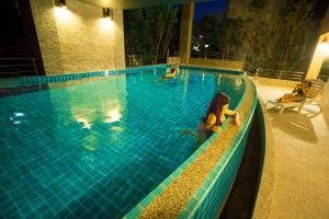 bb garden resort