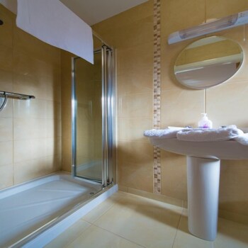 aisleigh guest house