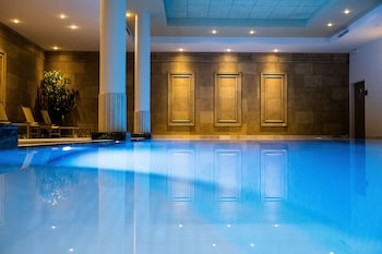 hyllit hotel