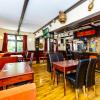 old oak tree inn