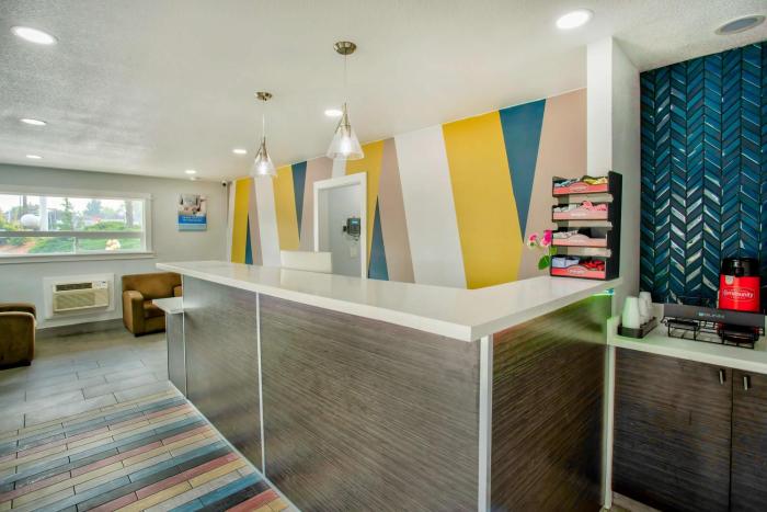 studio 6 suites albany or