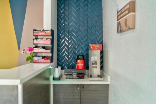 studio 6 suites albany or