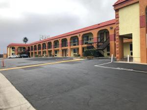 la mirage inn lax airport