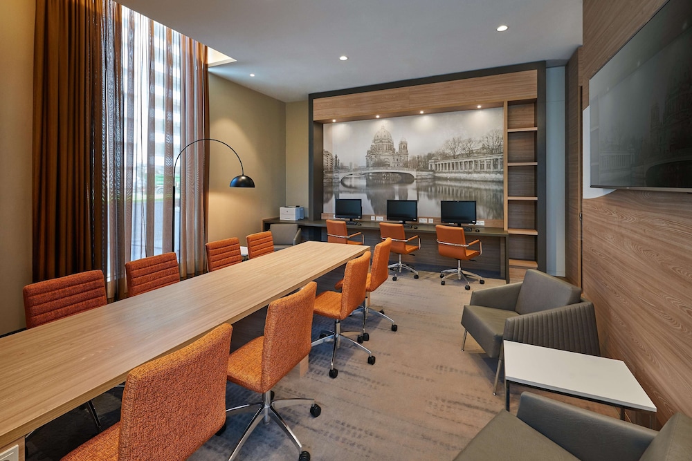 hampton by hilton berlin city centre alexanderplatz
