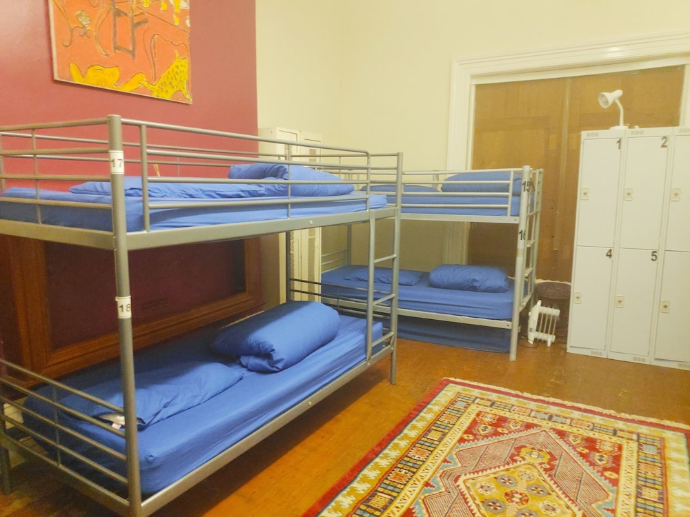 embassie backpackers liverpool