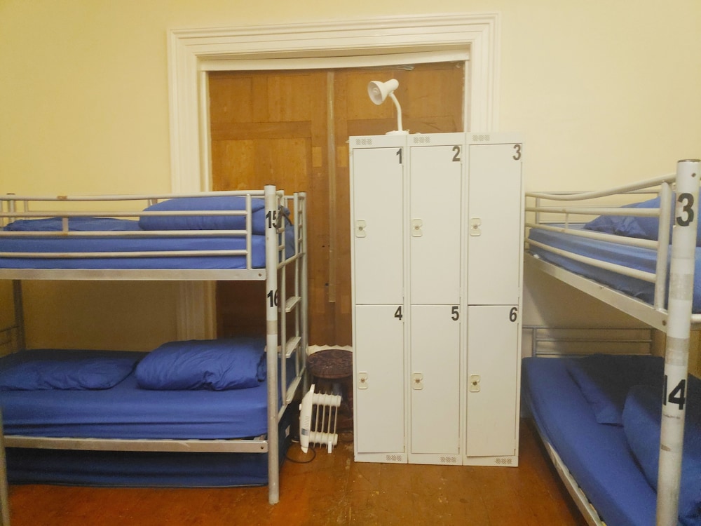 embassie backpackers liverpool