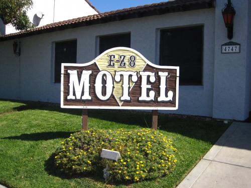 e z 8 motel old town