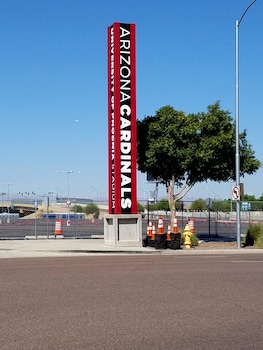 premier inns tolleson