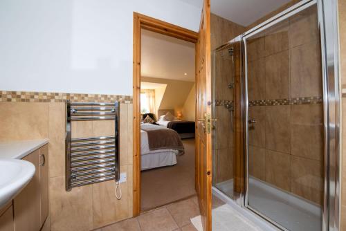 newtonmore