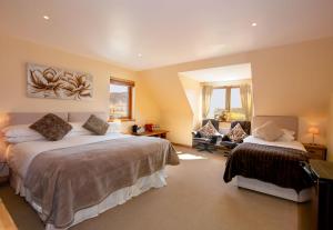 newtonmore