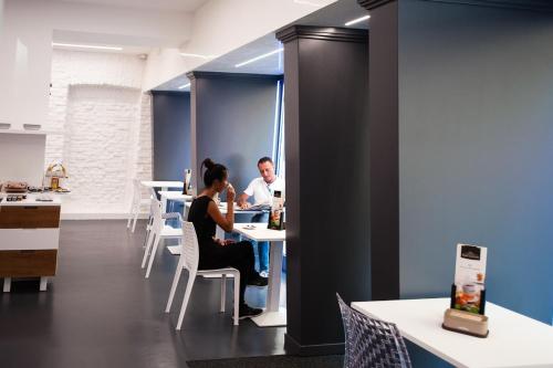 adalesia hotel and coffee