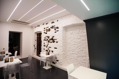 adalesia hotel and coffee