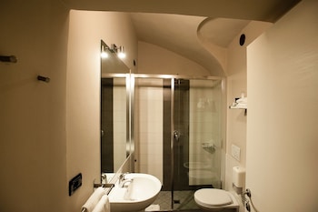 adalesia hotel and coffee