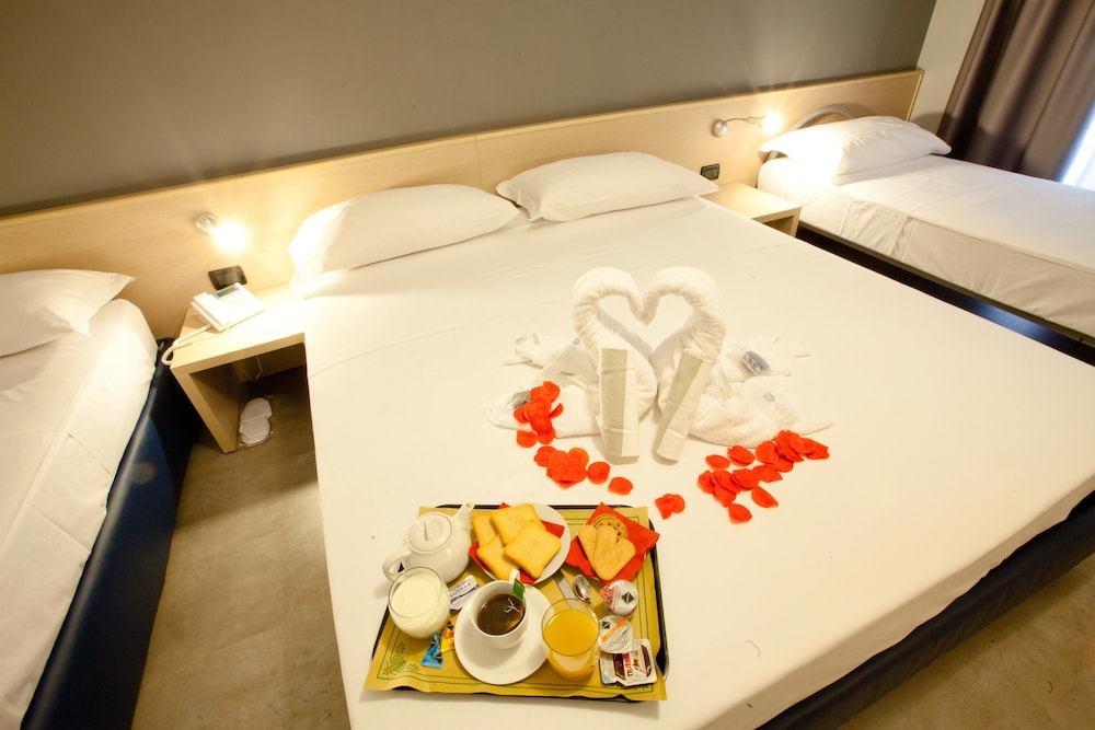 adalesia hotel and coffee